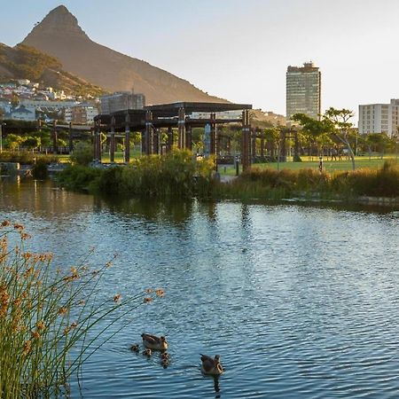 Luxury Apartment, Near V&A Waterfront And Cpt Stadium 케이프타운 외부 사진